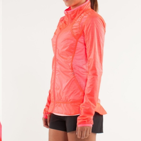 Lululemon Run: Nothing To Hide Jacket - Picture 1 of 7